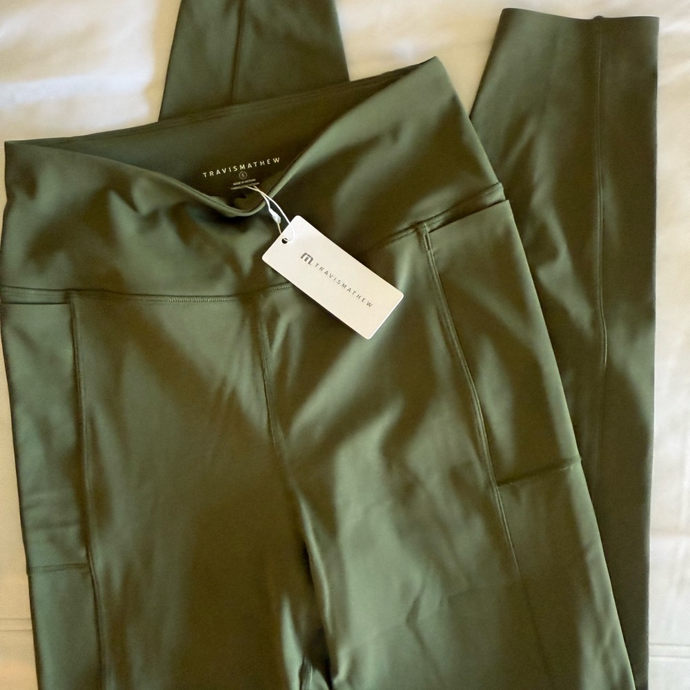 Travis Mathew Women's Green Leggings